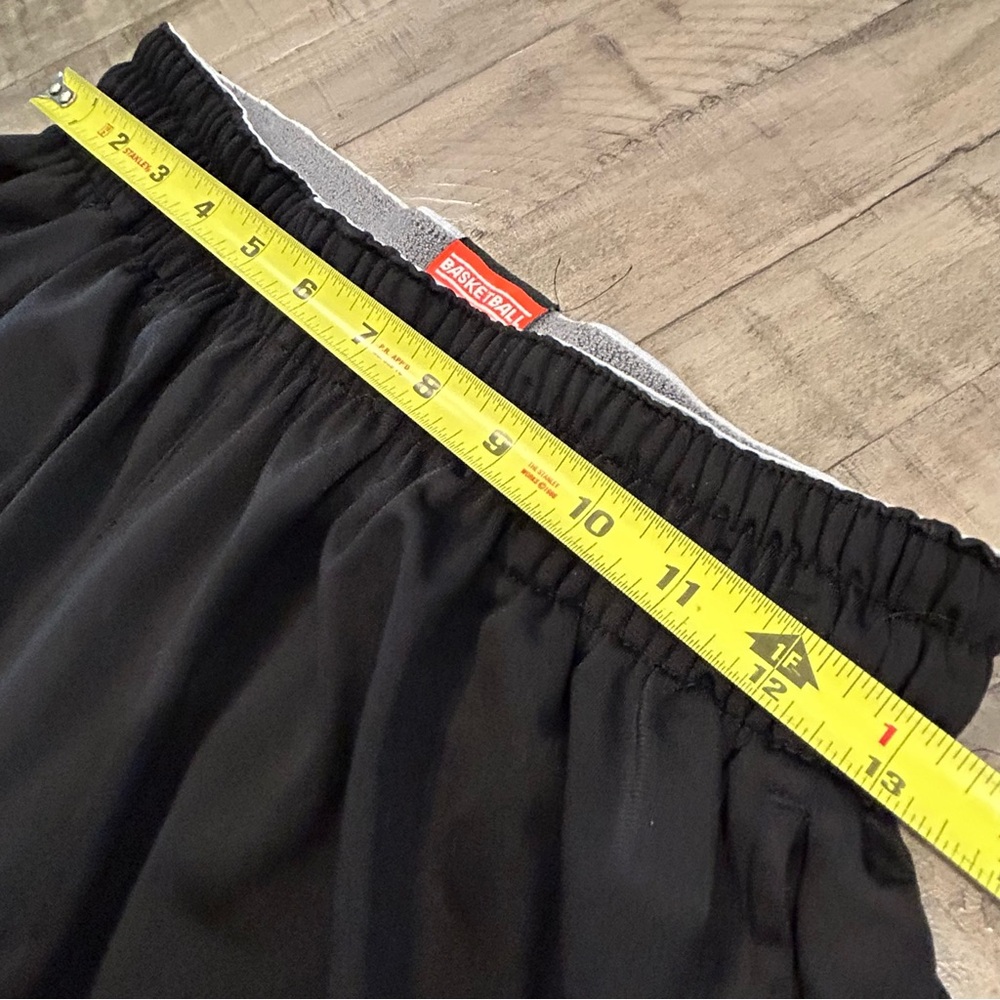 Adidas Basketball Shorts Black Silver Wide Leg Opening Size Medium - Picture 9 of 9